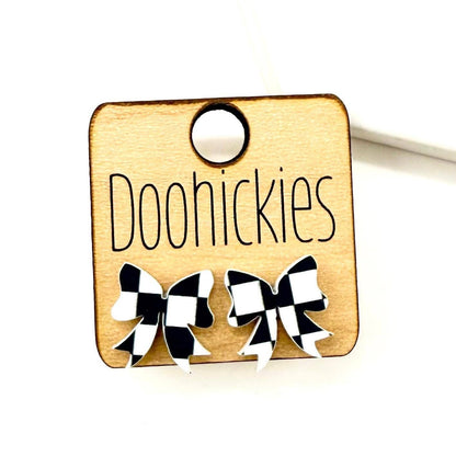 15mm Checkered Bow Studs
