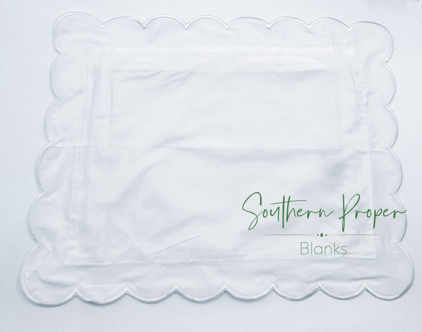 Pillowcase - Scalloped edge